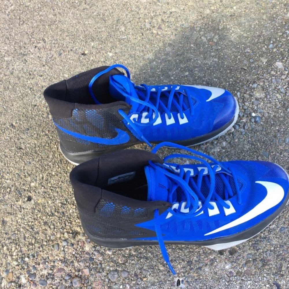 Nike MEN’S Size 10 Zoom Devosion Blue Black Silver